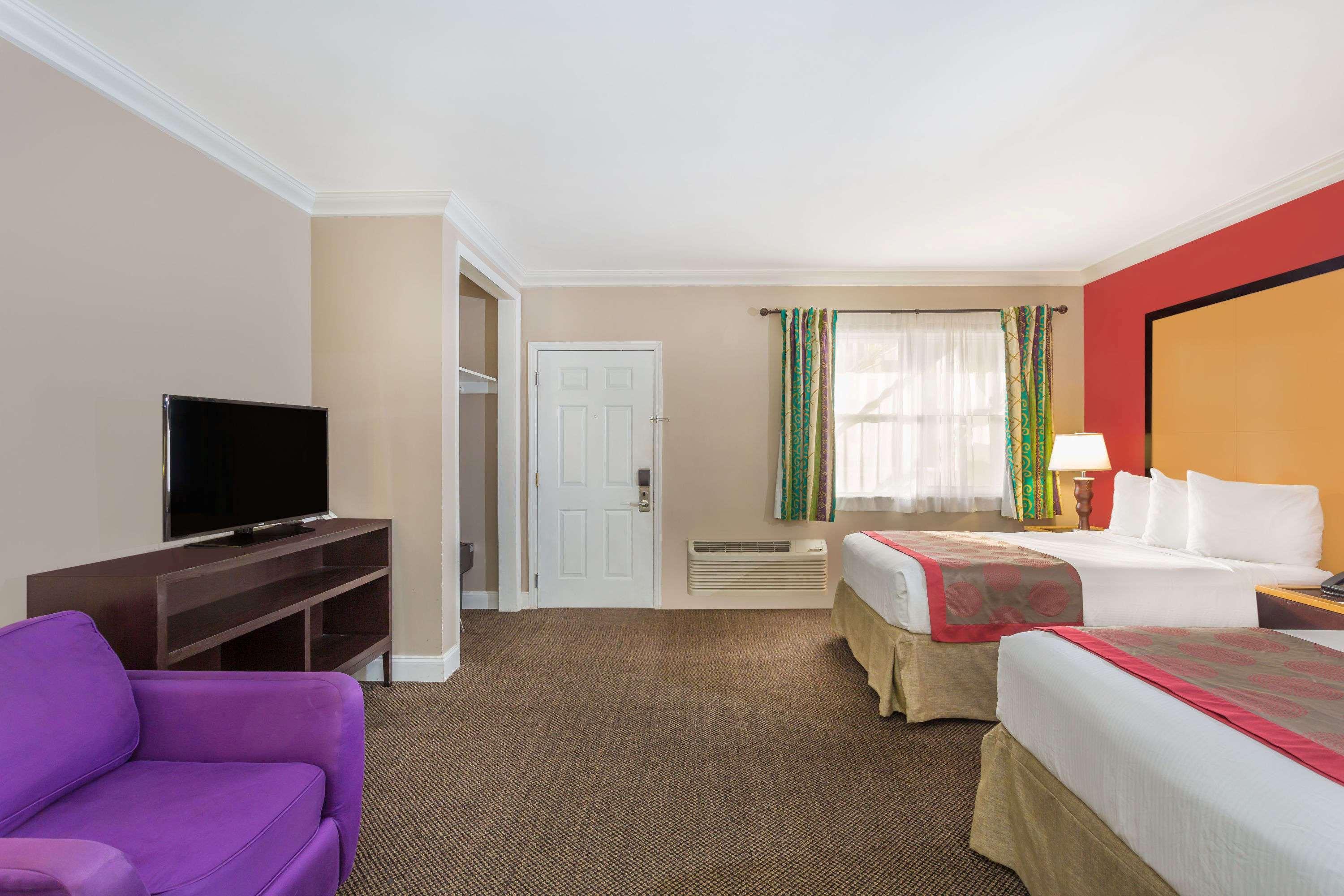 מלון Ramada By Wyndham Miami Springs/Miami International Airport מראה חיצוני תמונה