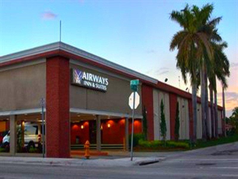 מלון Ramada By Wyndham Miami Springs/Miami International Airport מראה חיצוני תמונה