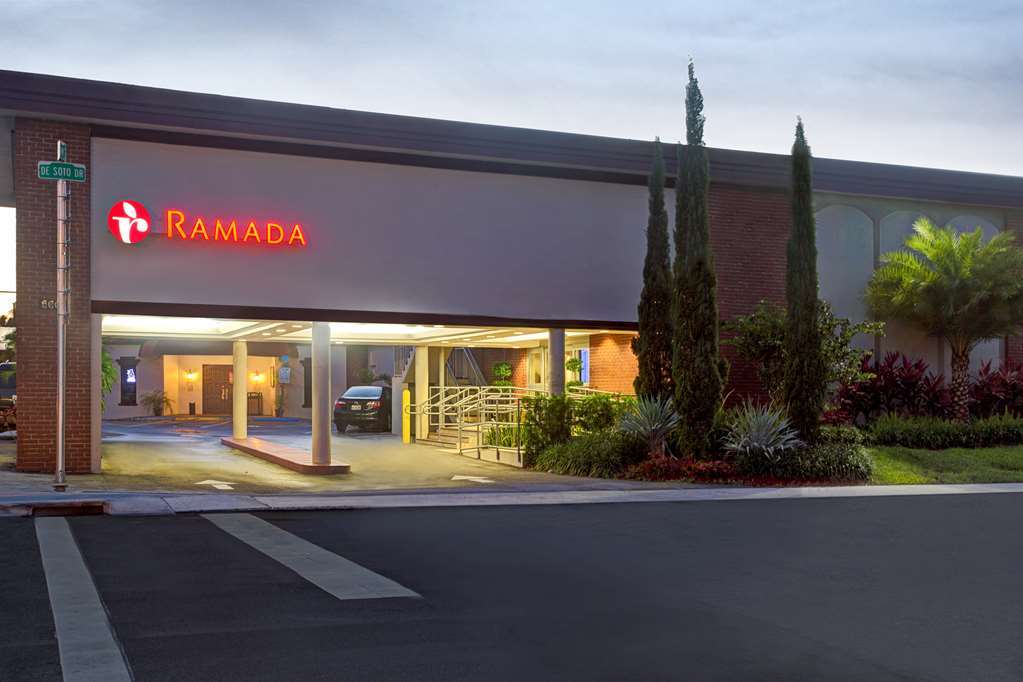 מלון Ramada By Wyndham Miami Springs/Miami International Airport מראה חיצוני תמונה